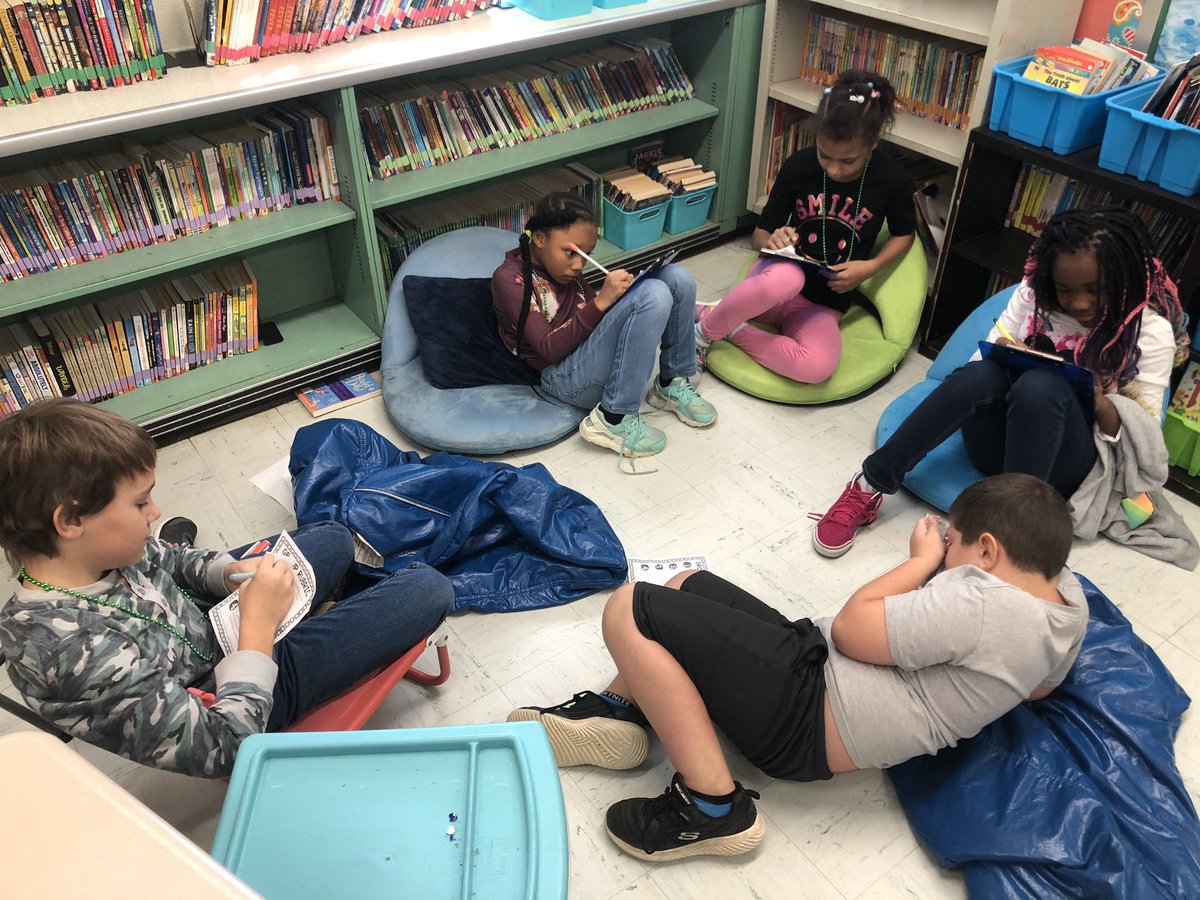 msentwistleBCPS's tweet photo. Started our Literature Circles with Winn-Dixie!! Today, we collaboratively created our team names and logos and then practiced using our Book Club Rubrics to rate our teammates on their speaking and listening skills during literature circles! @SenecaElem https://t.co/kTEz5FIVGH