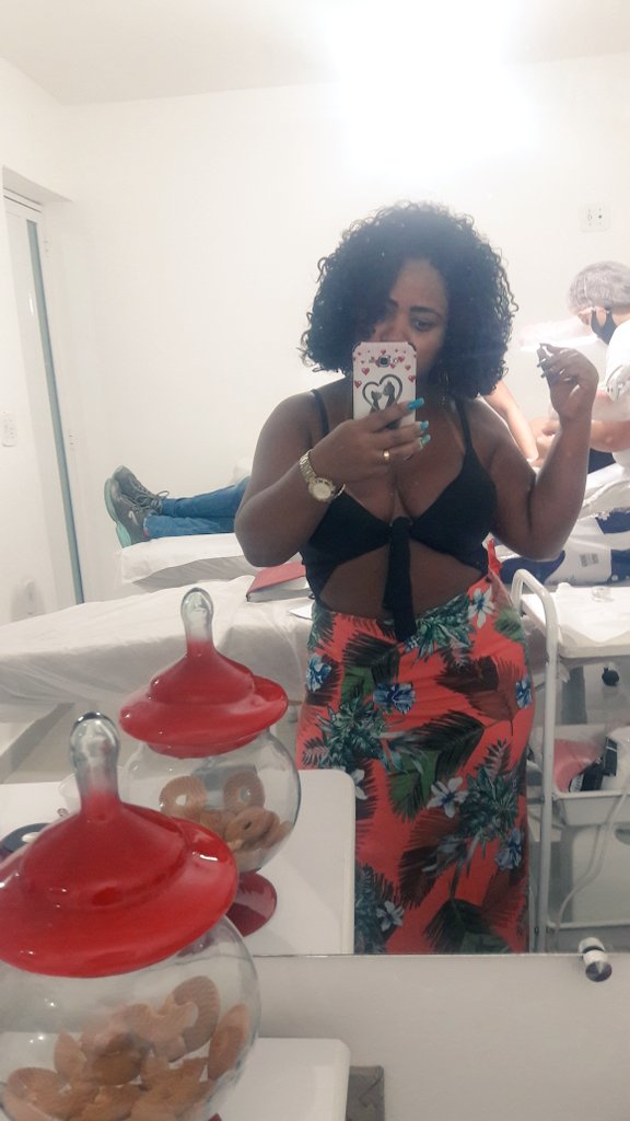 Mimimoreira19's tweet photo. O importante não é vencer todos os dias, mas lutar sempre.💪
Sobre o curso de tufos de hoje 😍
#SalãoLinndas
#autisma
#Beleza
#tufinhos
#Gratidao https://t.co/GskkYLwW9U