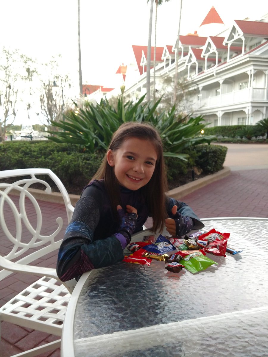 BrianMignault's tweet photo. Disney does it again.  Never ceases to amaze me how one place can create such magical family memories. @Disney @DisneyParks https://t.co/eiWoo5sR5s
