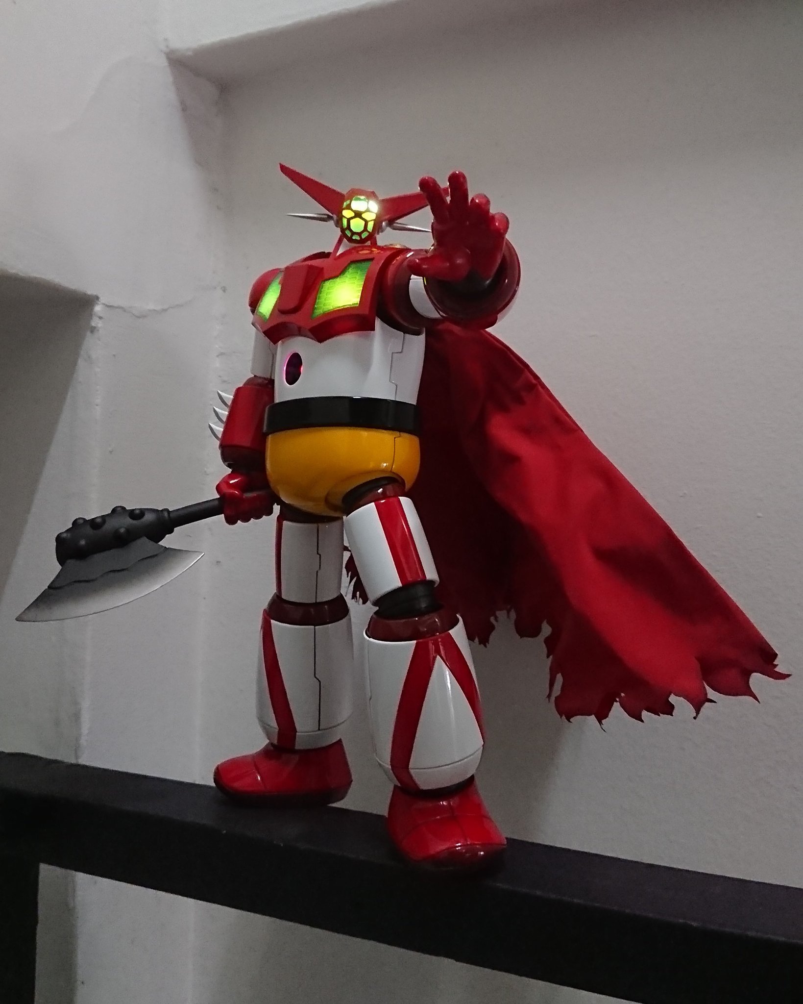 メディコム・トイ CARBOTIX ゲッター1 EIvJbxBWwAUuOQS.jpg:large