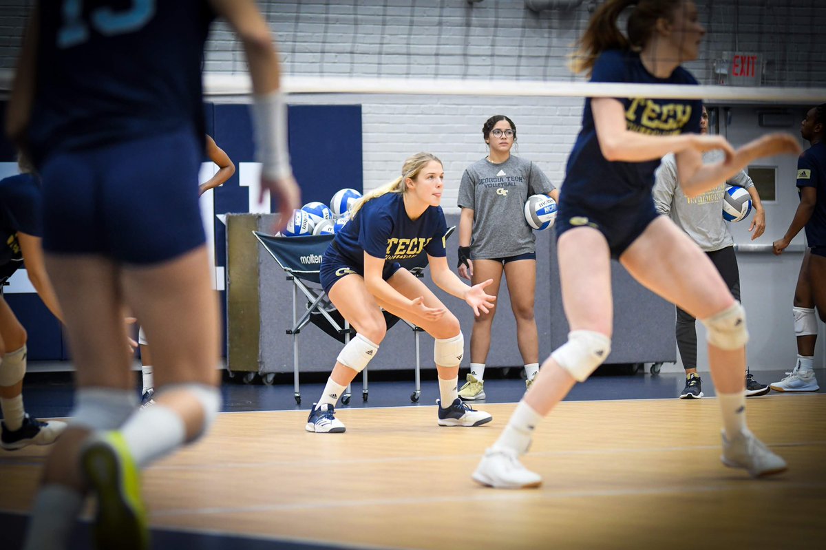 GTVolleyball's tweet photo. The more focused you are, the more simple things become. #lastpractice #fighttech https://t.co/sOcd9Qj7Sx