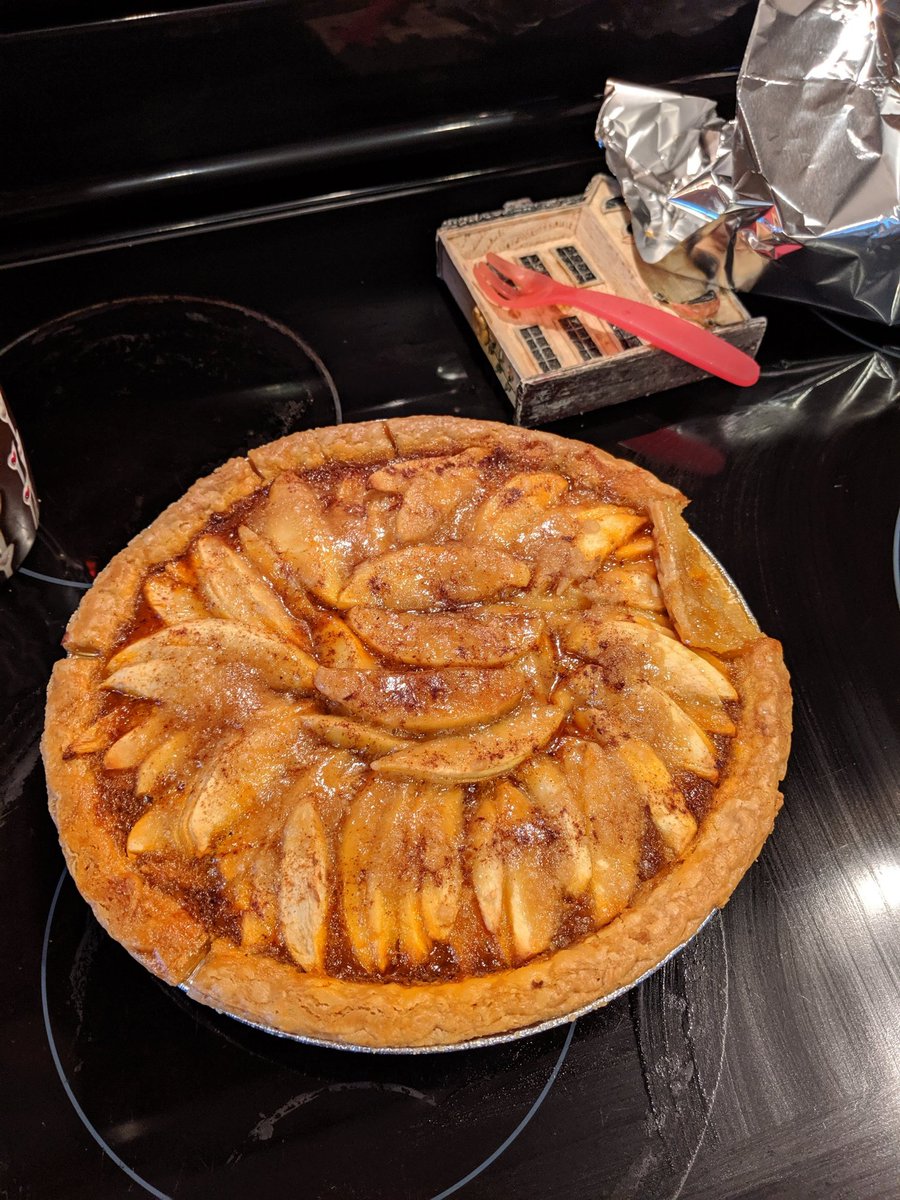 ideasforteacher's tweet photo. Today was rough. Stress level was very high. Came home to this beauty. My wife knows my love language...FOOD #Blessed #noteverydayisperfect #flippedlearning #school https://t.co/lpEK3VyFd3