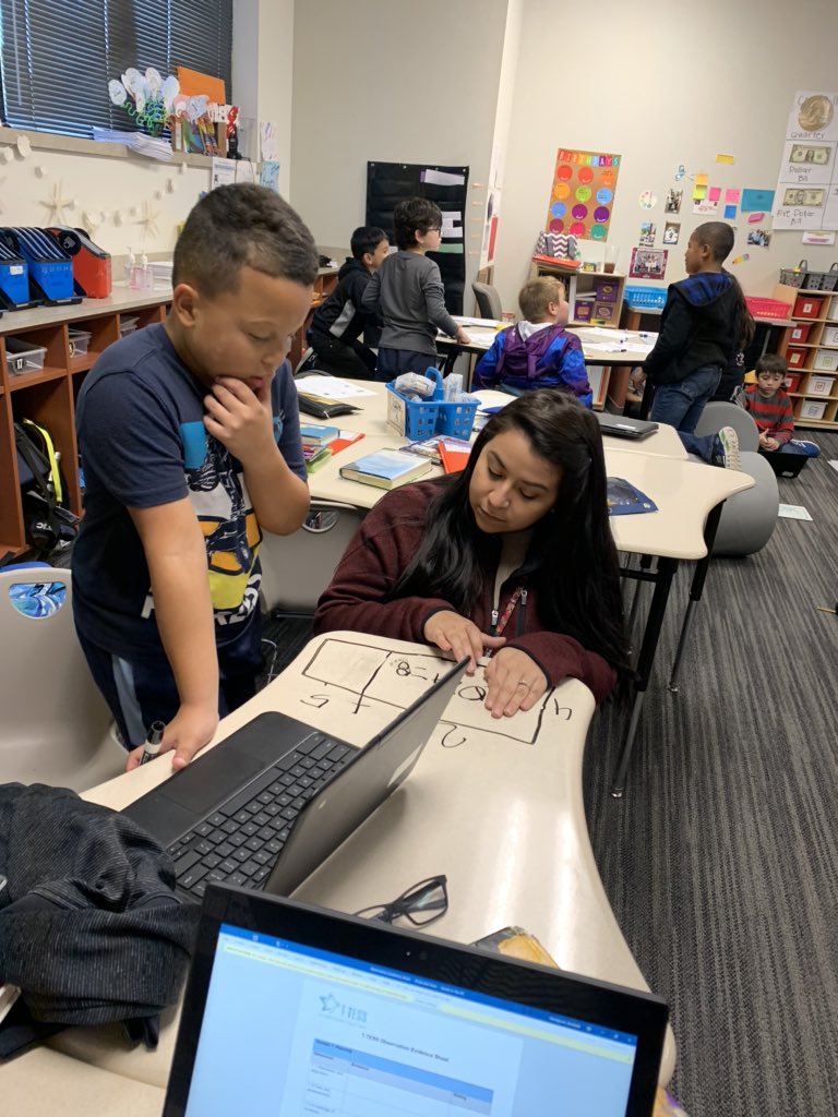 iteach00711's tweet photo. @Reyes_VL1 3rd grade mathematicians busy on their playlist! The engagement and Ss independence is amazing! I love that they are accountable for their learning! #rrechat #WISDGreatness https://t.co/xA5WJ4aFV9