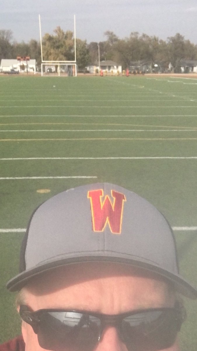 westonschartz13's tweet photo. Three left from the City League. Go Pioneers. https://t.co/ihn8nGdHIQ