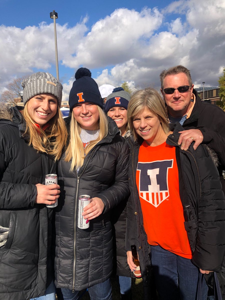 stefffibauer's tweet photo. Man, I loooove spending time with my family :))) https://t.co/y4sJyAU20w