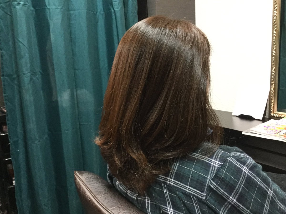FortunaSuge's tweet photo. 【私でも艶が出るんだ】
キャリア1年8ヶ月
子どもの頃から艶が出なくて髪に艶が出る事を願っていました。
#髪のお医者さん #フォルトゥーナ #バイオプログラミング #リュミエリーナ #本当の髪質改善 #ヘアタイムセス #スキンタイムセス #インナータイムセス #4Dplus #3dplus #意味のあるヘアケア https://t.co/dixcjve7xj