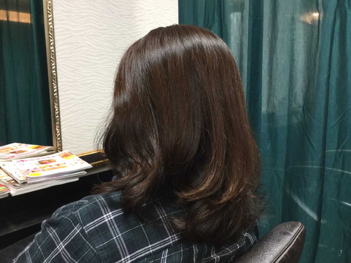 FortunaSuge's tweet photo. 【私でも艶が出るんだ】
キャリア1年8ヶ月
子どもの頃から艶が出なくて髪に艶が出る事を願っていました。
#髪のお医者さん #フォルトゥーナ #バイオプログラミング #リュミエリーナ #本当の髪質改善 #ヘアタイムセス #スキンタイムセス #インナータイムセス #4Dplus #3dplus #意味のあるヘアケア https://t.co/dixcjve7xj
