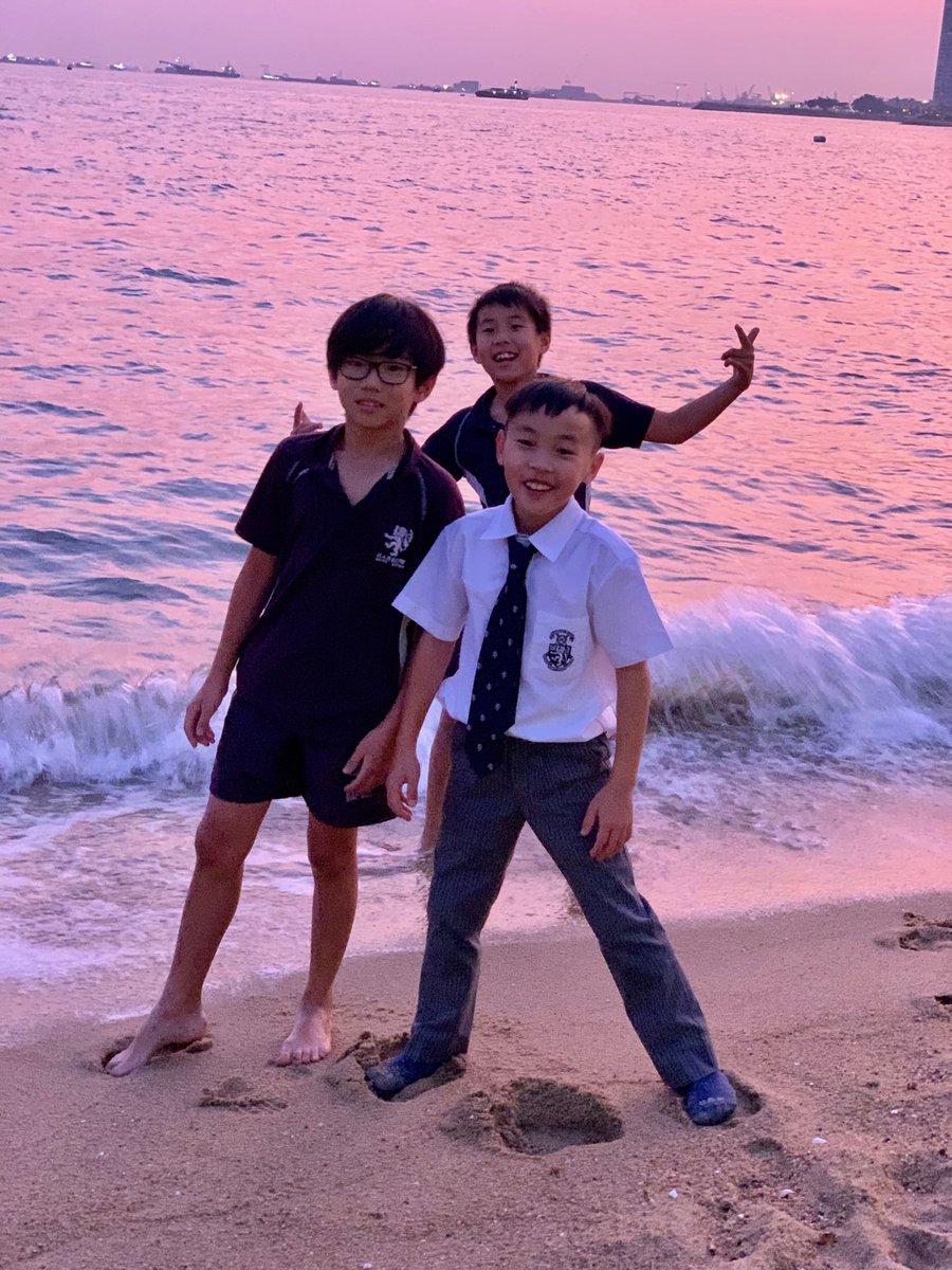 HeadHarrowHK's tweet photo. #PrepfreeWednesday .. a time to relax and enjoy time with friends @Harrow_HK https://t.co/XjzXlGu3V8