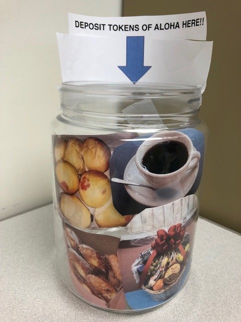 HonEthicsComm's tweet photo. 11.13.2019 Meeting Agenda posted. https://t.co/g6cmqav0Kv
Join us for a lively discussion on tokens of aloha - OK to accept or not? #nomnomornono #ethics #civics #honolulu #cchnl #HNL #humpdayhumor #hgea #hffa #SHOPO #UPW
- where's my tip? j/k 😉 https://t.co/H26TWkcs7S