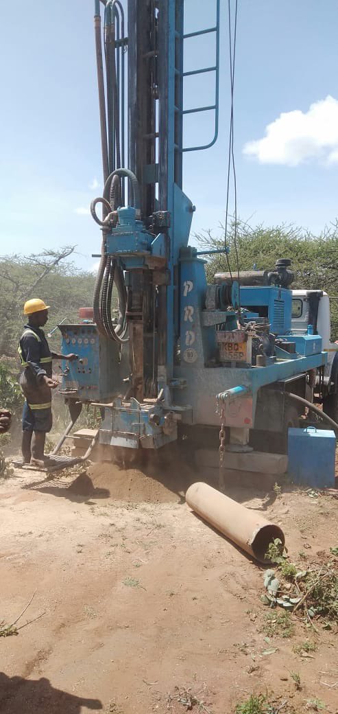 Water_4_World's tweet photo. Drilling, casing and development completed at oldonyiro #Kenya. estimated yield is 5cubic meters https://t.co/WcOoK1s9gF
