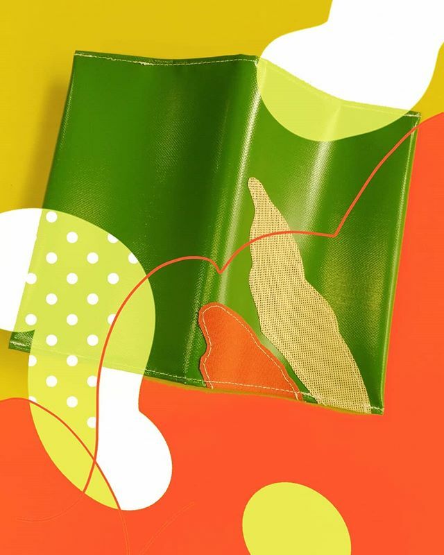 okajiris's tweet photo. #okajax. #artisticitems #handmadebookjacket #artbag #etsy #creema #collageart #コラージュブックカバー #コラージュアート #ハンドメイドブックカバー#動的平衡 #アートなブックカバー #アートな小物 https://t.co/LBedn9xlec https://t.co/aCTAxl04zJ