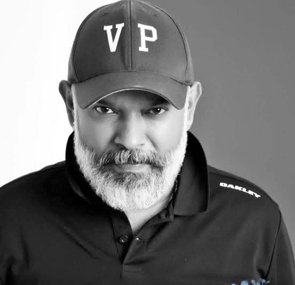srkarthik07's tweet photo. Happy birthday Vp Sir @vp_offl  #MankathaDirector #Ch28ll 💐♥️ https://t.co/NbJEhg6nyP
