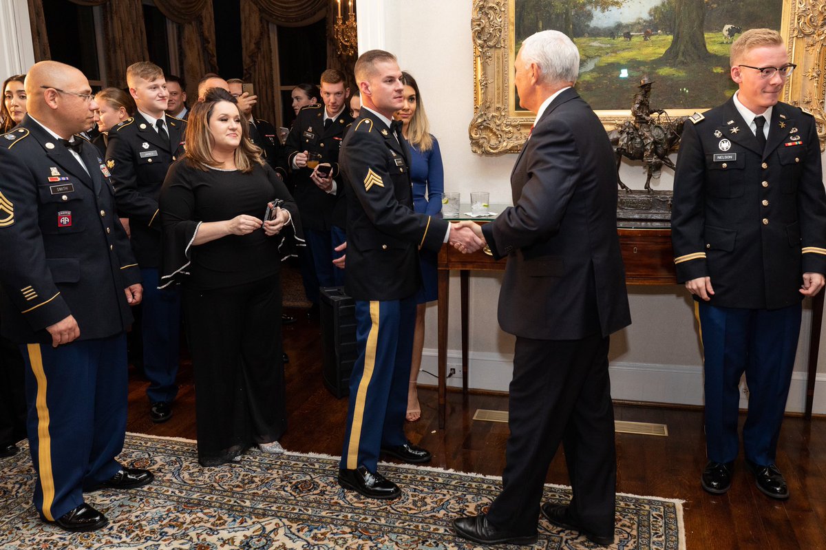 SecondLady45's tweet photo. Wonderful to host military families and service members at the @VP Residence in honor of #MilitaryFamilyMonth. Thank you for your countless sacrifices and enduring service to our nation. Our military is stronger because of the resilient families supporting them! https://t.co/iYWGFeFa4L