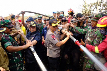 medcom_id's tweet photo. Strategi Pemerintah Cegah Karhutla 2020 https://t.co/Tbb8roEX8h https://t.co/mgiSQl7S0g