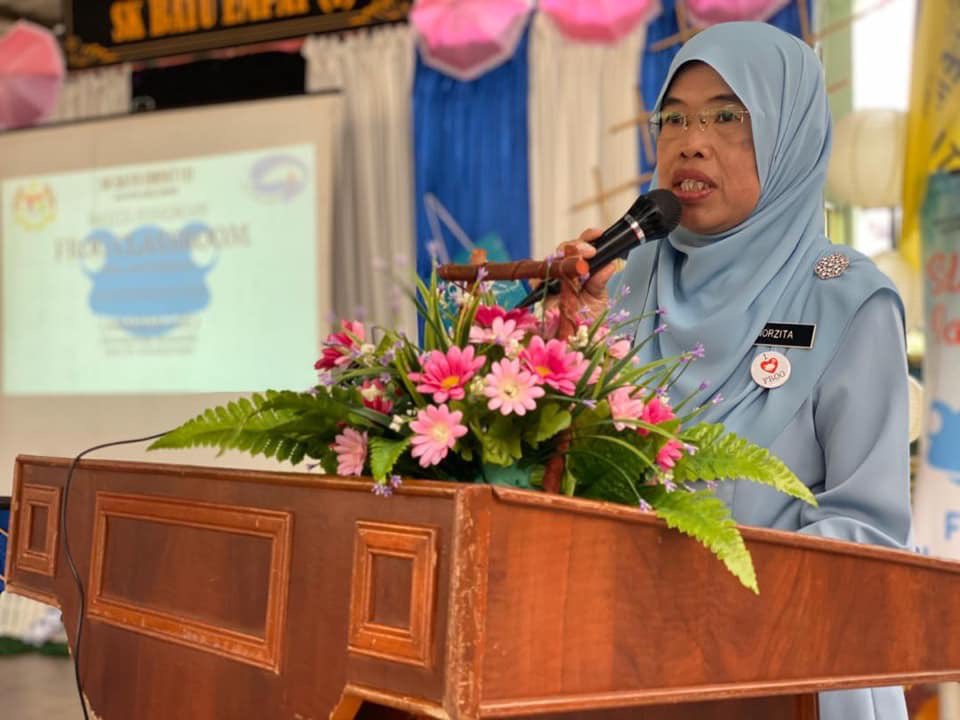 ytlfoundation's tweet photo. Congratulations to SK Batu Empat (1) on the successful launch of your Frog Classroom today!
#frogclassroom
#frogclassroommakeover https://t.co/OTwcEABjdN