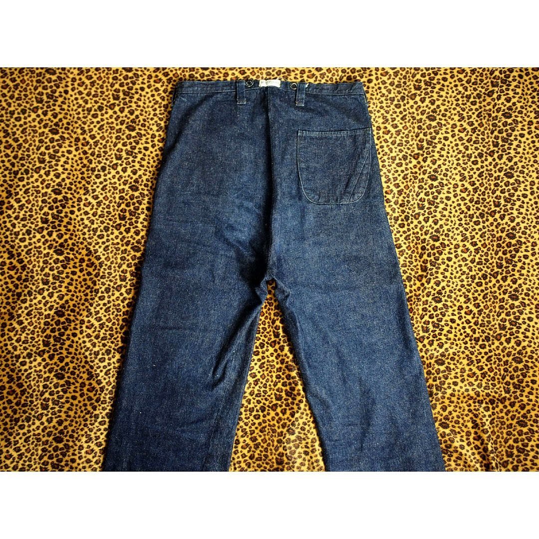 ROUTE44VINTAGE's tweet photo. 【注目商品】
本日のおすすめ商品を更新しました!
詳しくは下記のURLから当店インスタグラムをチェック☆
#宇都宮 #古着 #アメカジ
#WESTRIDE #ランチジャケット #デニム
#Freewheelers #ロッドバスター #ボーダーT
#HellersCafe #ウエストオーバーオール
https://t.co/fLoB47c6UL https://t.co/ev5rCFutvN