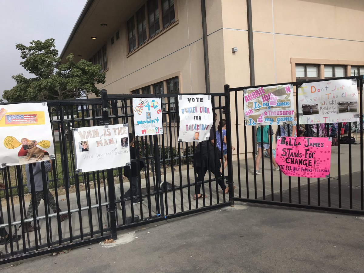 South O’ Student Council, so fun watching the kids campaign <a href="/DaveMorrow65/">Dave Morrow</a>