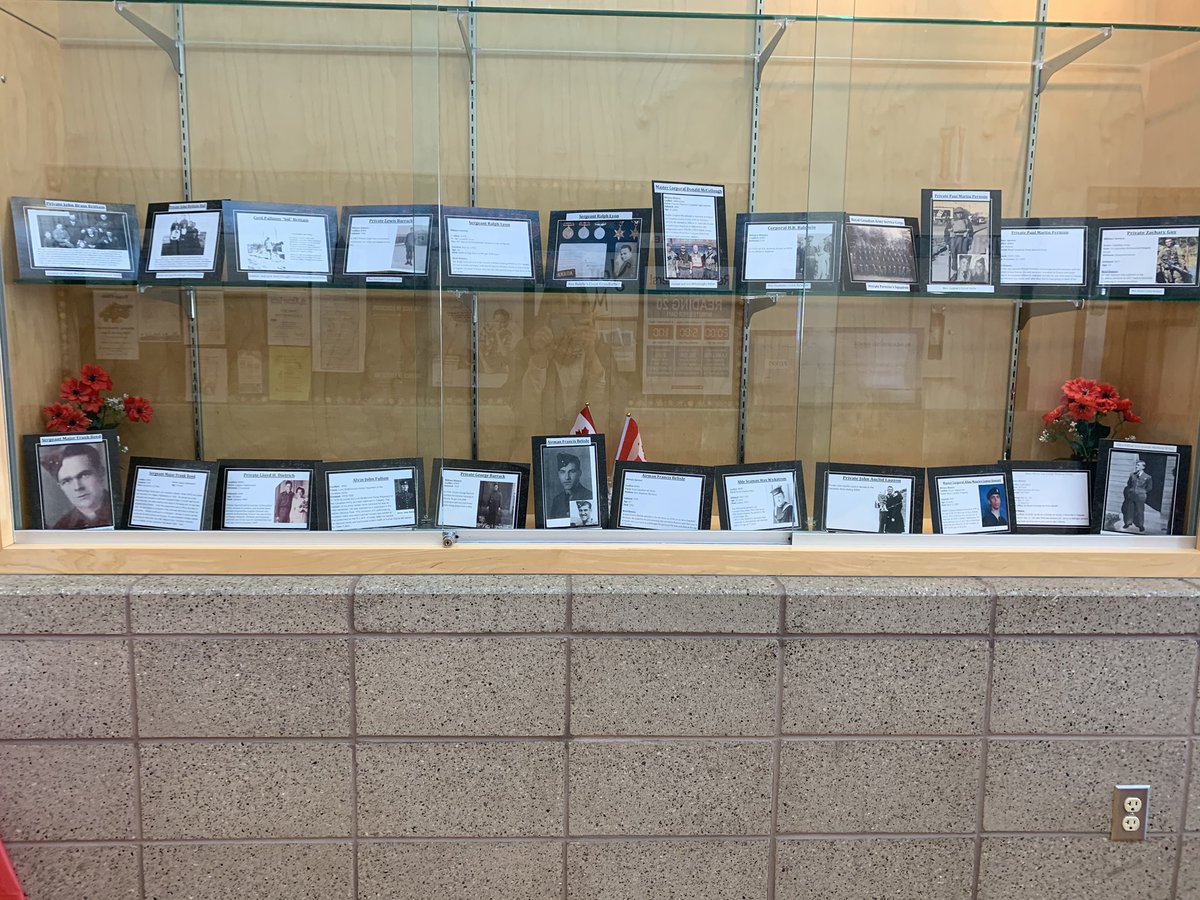 VulcanPrairiev1's tweet photo. Here is our beautiful display of our VPE students’ family members who have served their country. #weremember #remembranceday #thanksforyourservice https://t.co/OP99QafNyO