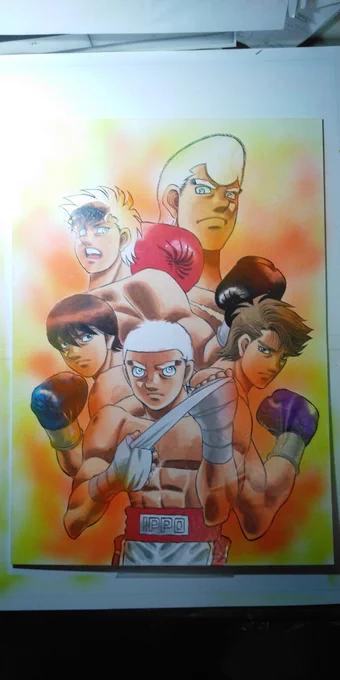 《原稿制作[一歩がGショックをつけるまで]③》
→今回は「タフネス」がテーマだったので背景は燃える闘魂→赤をシュー→少しホワイトを飛ばしてからマスキングを剥がす→髪の毛等の黒ベタ→あとは仕上げ→続く→ 