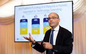 ValaAfshar's tweet photo. Data is not like oil. Data is like water. 

It's essential for life, and it needs to be clean and accessable. —@Craw https://t.co/1GBawEophY