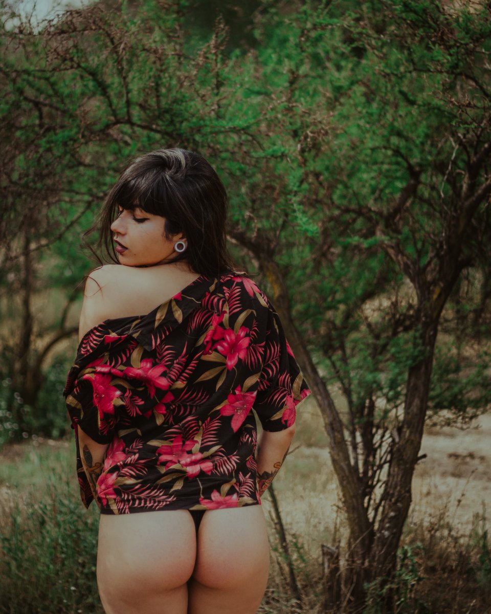KiaSgh's tweet photo. Hola babys💕 soy nueva en esta plataforma y espero que nos llevemos súper duper >////< 
Síganme en https://t.co/HntJyYQYd4 y en Suicide Girls como https://t.co/1Mvn0vnhHj 🐇🐇🐇 https://t.co/xZIUWNdbbL