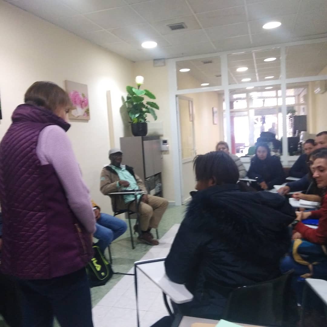 Taller de búsqueda de #empleo con Vanesa Urbina de @ganasdevivir