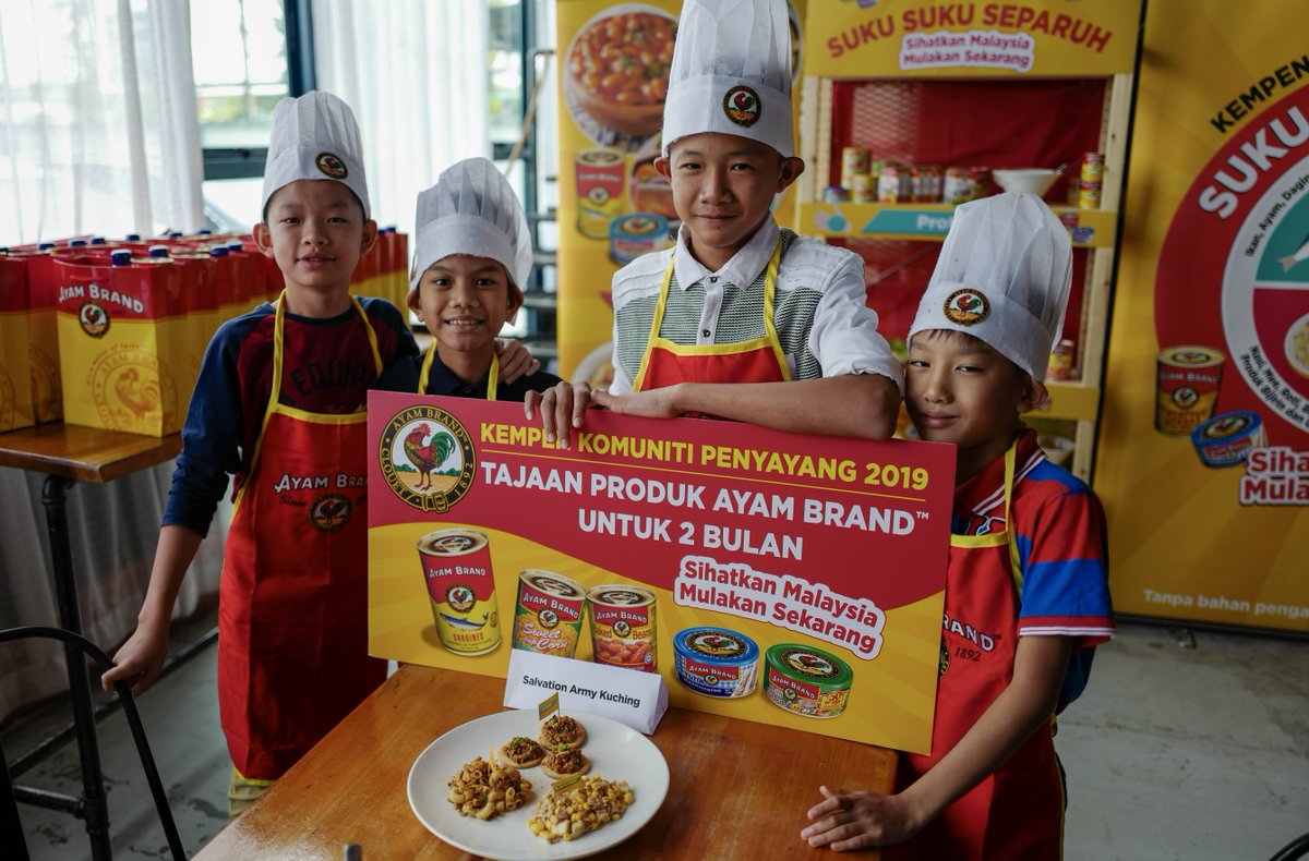 aboutcom_my's tweet photo. “Today I learnt that I need to eat more vegetables, fruits and proteins, and reduce the rice and bread that I like so much.”
#AyamBrandMY #AyamBrandCSR #AyamBrandInSarawak 📷 @hisamueltan https://t.co/kMH2MhsK7w