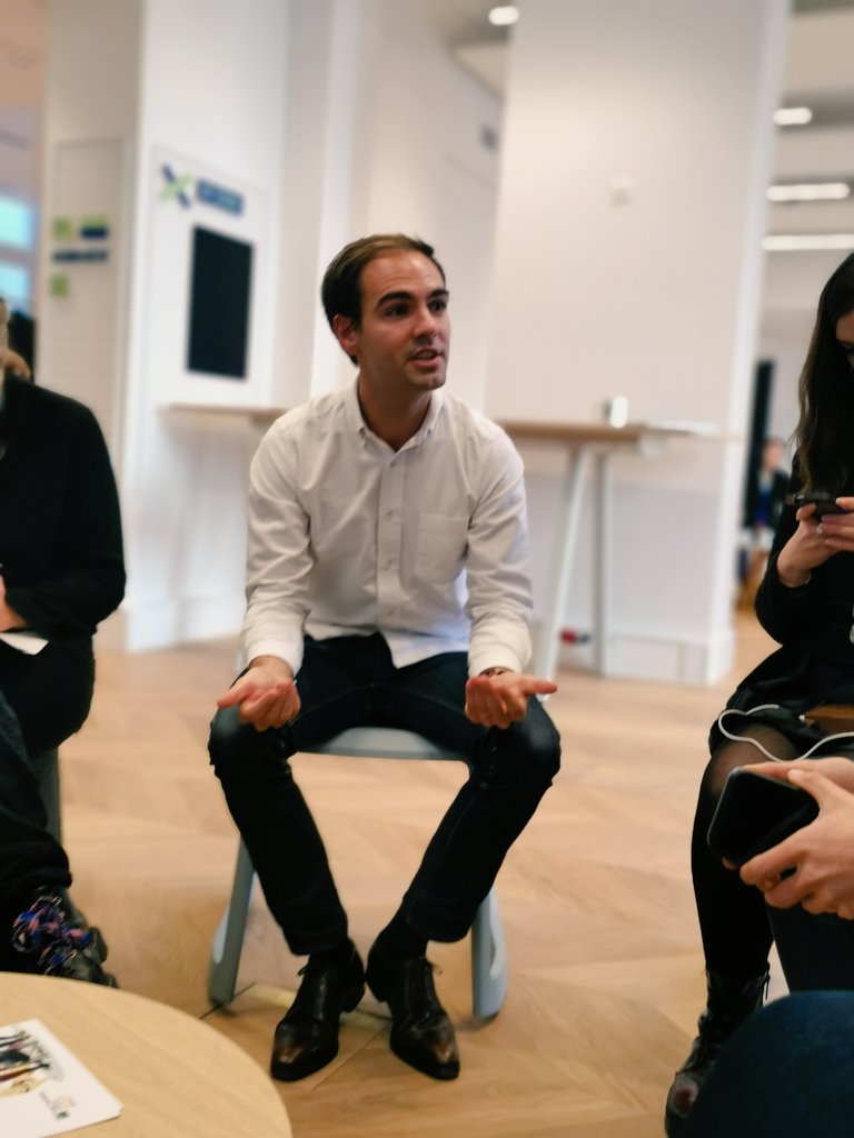 .<a href="/ColivMe/">ColivMe</a> 1ère plateforme de coliving en Europe soutenue au #Bivwak par <a href="/BNPPRE_FR/">BNPP Real Estate</a> : le Coliving consiste à partager un espace de vie et de travail avec d'autres personnes.

 colivme.com

#Immobilier #TransfoNum <a href="/BNPParibas/">BNP Paribas Group</a>