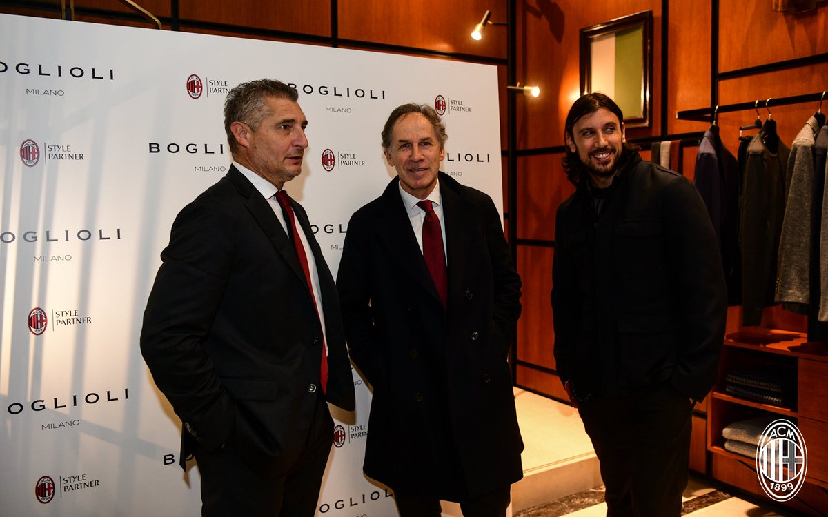 acmilanar's tweet photo. الروسونيري في فعالية #بوليولي الحصرية 👔🔴⚫
يوم بعنوان الأناقة
#StylePartner #Boglioli
#ميلان_دائمًا https://t.co/spsTD5AiKT