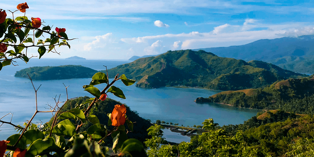 Almosafer_UAE's tweet photo. Love diverse landscapes, shopping bargains and lively events? Visit the Philippines and its beautiful islands!

Book today &amp; pay in 0% interest installments
👉 https://t.co/hMJ1YuXGph

#holiday #travels #tajawal #travelsorted #asia #winter #adventure #philippines #tajawaltravel https://t.co/evaHXbnlFI