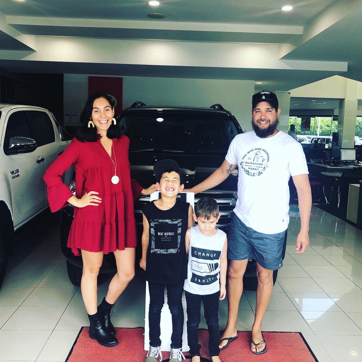 ASobsessions's tweet image. We got a new car!
I'm now in the 200 club!

To see the video of us getting our new car go check out my youtube channel..

Rebekah Marie

#newcar #toyota #toyotalandcruiser