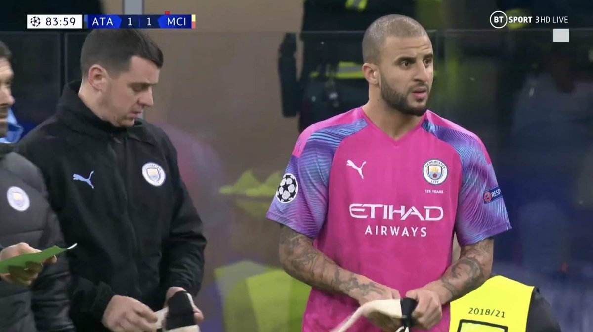 Cavanisfriseur's tweet photo. Kyle #Walker war gestern übrigens der erste englische Torhüter seit Ben Hamer (Leicester), der in der #ChampionsLeague einen Schuss aufs Tor parieren konnte. 

Seit 2016 stand kein Engländer in einem CL-Spiel zwischen den Pfosten. 

#UCL #ATAMCI https://t.co/0PSr7JLlA5
