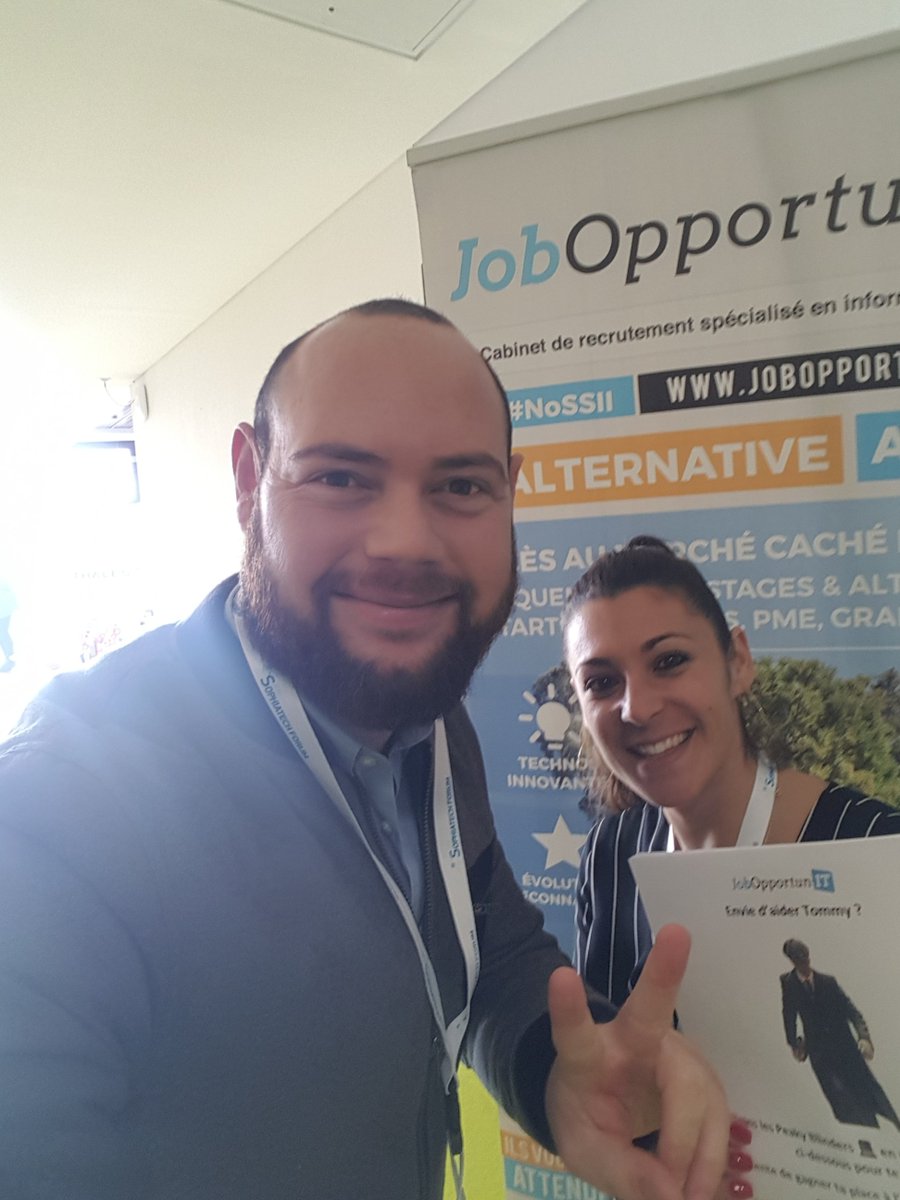JobOpportunIT_'s tweet image. Et c&apos;est parti pour le #SophiaTechForum à @PolytechNS_UCA @SophiAntipolis 😁
Thomas et Alicia vous attendent nombreux 😉
Venez visiter notre stand et tentez de gagner votre place pour le prochain #AzurPlayFestival 🕹🎮