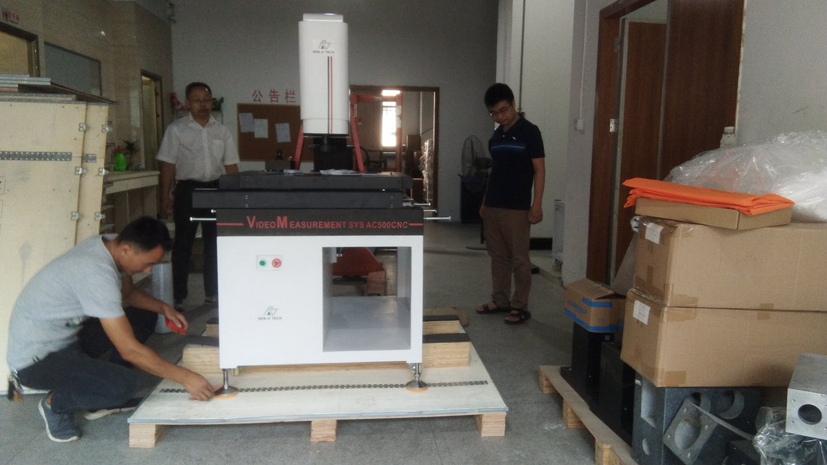 deng_lemon's tweet image. Sobekk AC-500CNC video measuring machine has been tested and packed in wooden case. Everything is all right. The next step is to ship the machine to Taiwan. #videomeasuringsystem #videomeasueingmachine #vmm #sobekk
