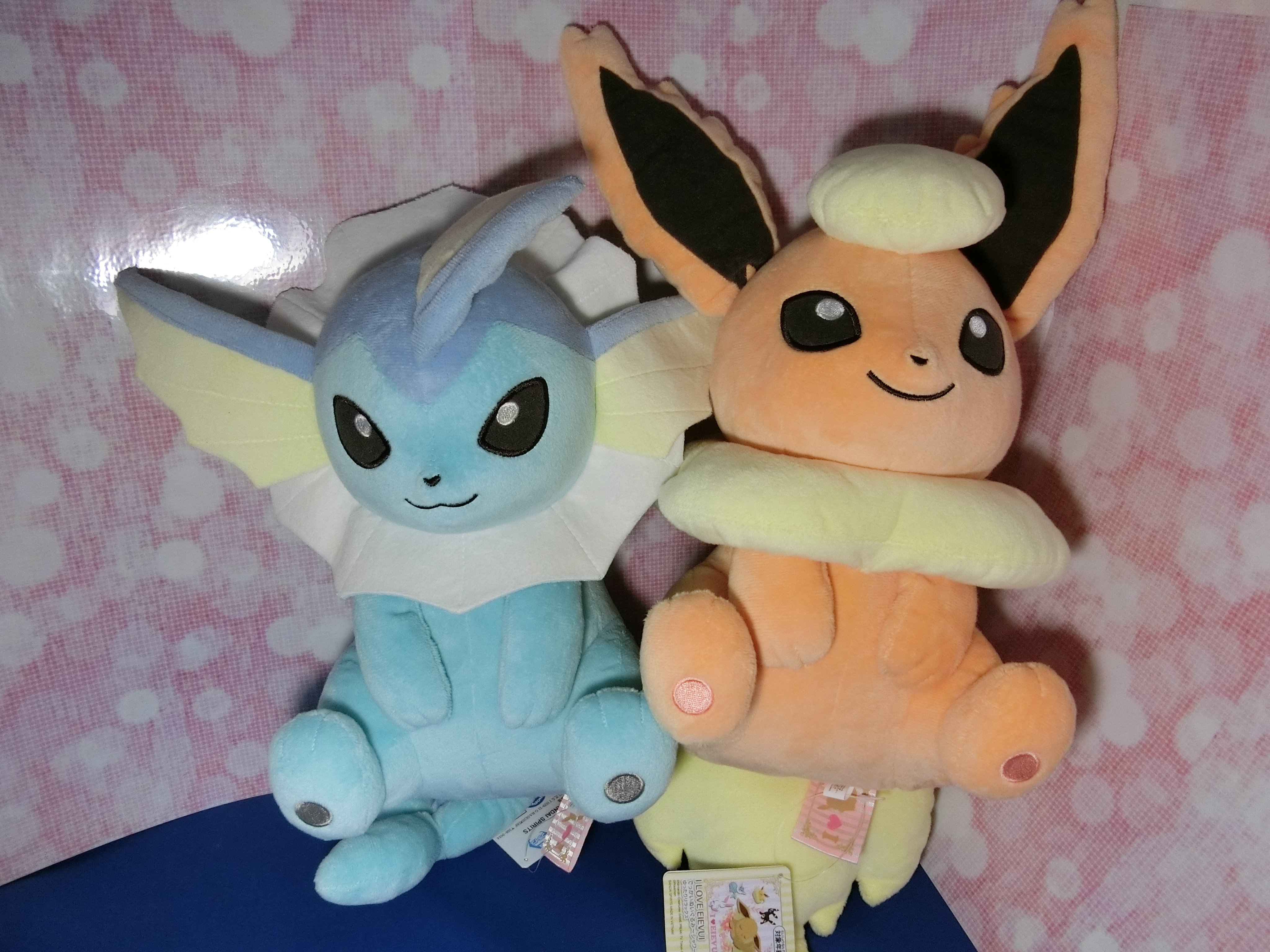 Namco梅田店 I Love Eievui でっかいぬいぐるみ サンダース ニンフィア シャワーズ ブースター ゆったりリラックス 入荷しました みんな大好きイーブイの仲間たち プライズ ポケモン イーブイ T Co Yzvytn5avt Twitter