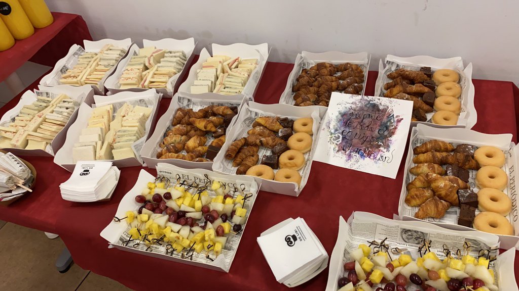 Nuestros compis de @shackletongroup son majos, altos, guapos y saben ganarse nuestros corazones. #gochez