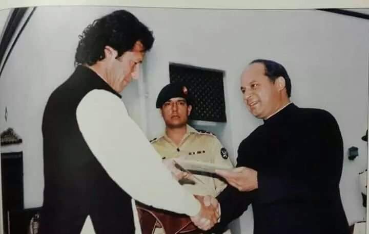 Muhamma30601214's tweet photo. انسان کتنا ناشکرا ہے https://t.co/uIeAjLIH3X