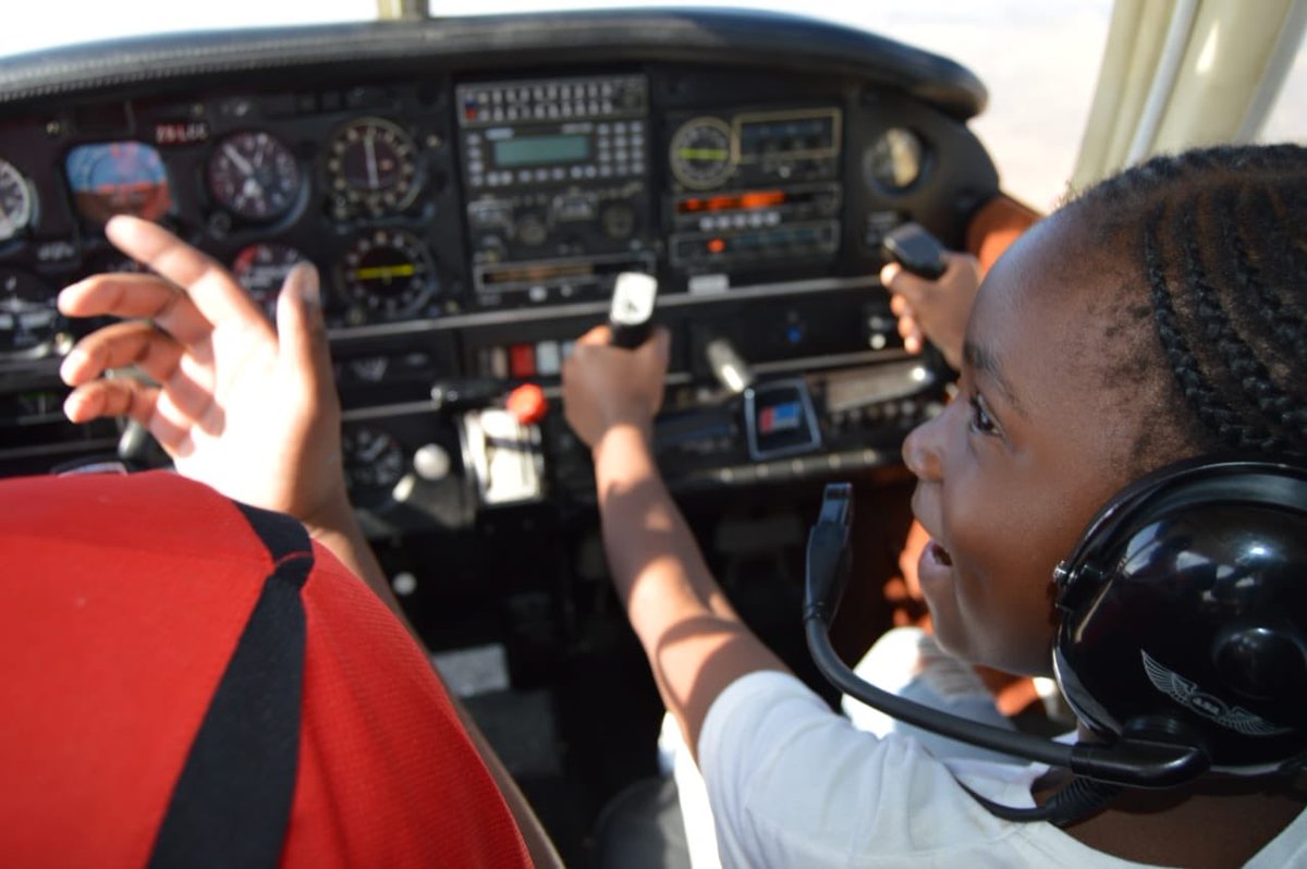 A380Capt_Tumi's tweet image. I’m a young Pilot and for my birthday next year I want to host my next aviation expo in Venda, Thohoyandou for kids all over to get a chance to meet &amp;amp; interact with pilots ,ATC etc in the industry. I’m seeking sponsors &amp;amp;companies to come on board #EveryBarHasAStory @Aviation_ADA