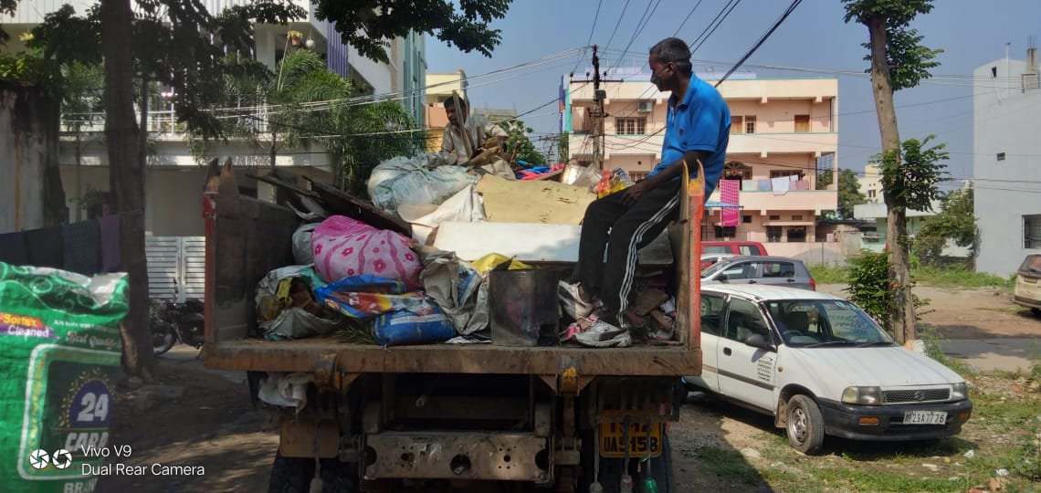 AmohLb's tweet photo. #Recyclothon at Bhagya Nagar collected 2.9MT of scrap #BhagyaNagar Colony #LBNAGAR
@KTRTRS @GHMCOnline @ZC_LBNagar @DC_LBNagar
@bonthurammohan 
@CommissionrGHMC https://t.co/VfhrdyJ4vJ