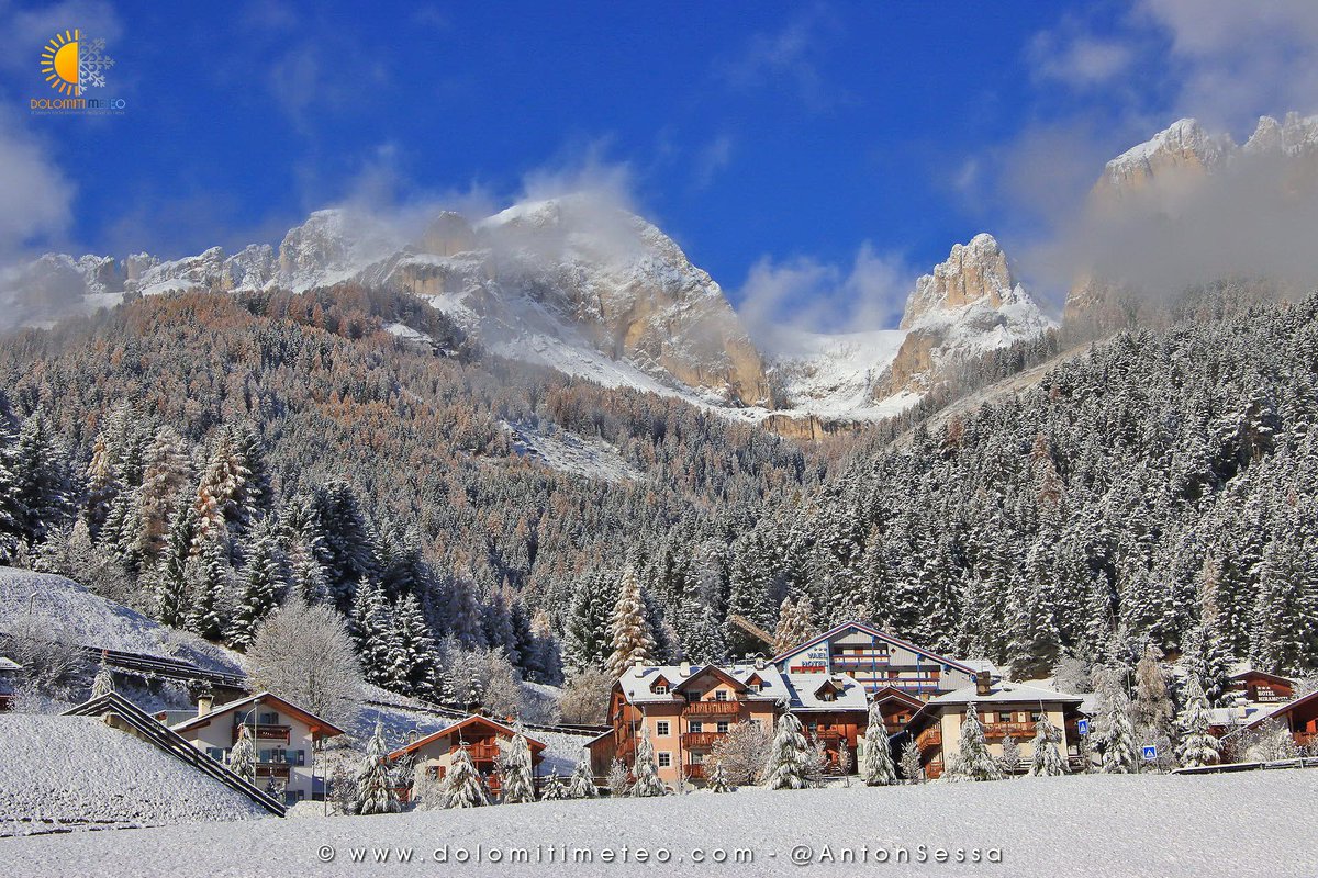 Ecco, come si diceva ieri ... è scesa di quota ... la #neve ovviamente :-)
#VigodiFassa
#Dolomiti
#ValdiFassa