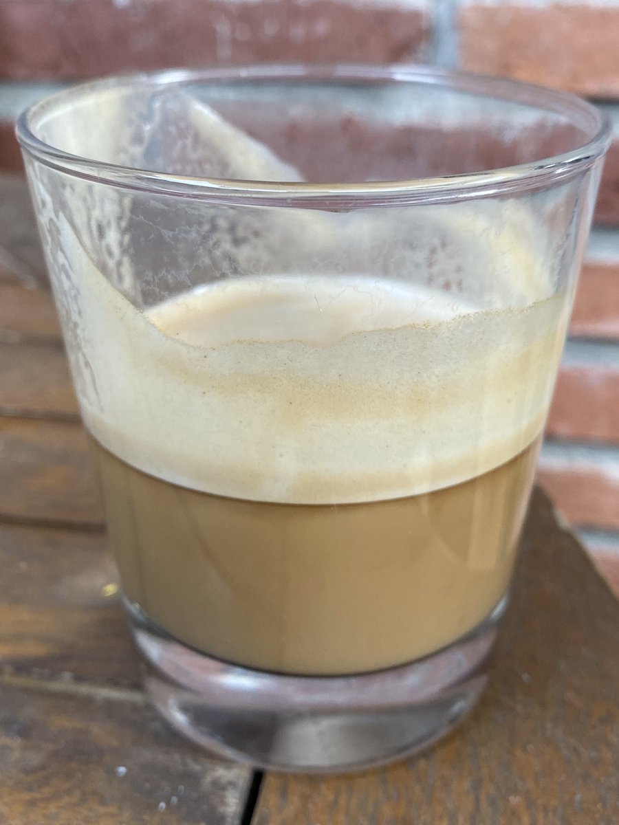 CastejonToni's tweet photo. Bares donde va Brimo , Arro o UIP y la gente ha dejado “bote” para invitarles a café.  “que no paguen y darles las gracias por todo”...infinitas muestras de cariño y gratitud. De parte de mis compañeros...GRACIAS A TODOS/AS#siempre#estaremos https://t.co/StMdcKPfAe