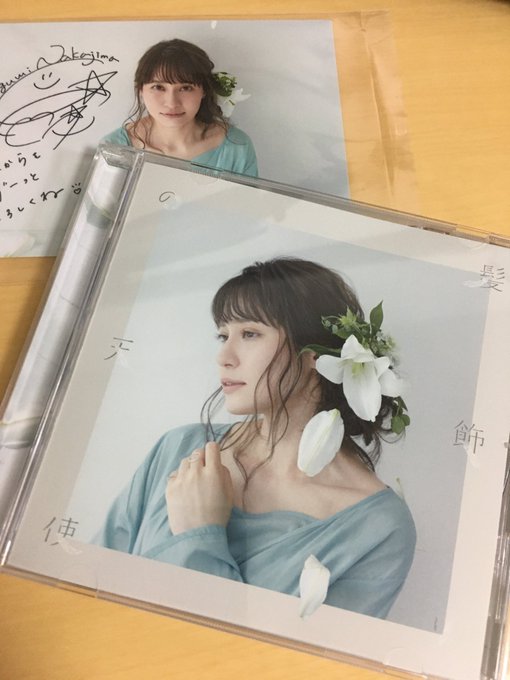 めっちゃいいシングル!斜め横顔フェチとしては本好き盤を選ばざるを得なかった 