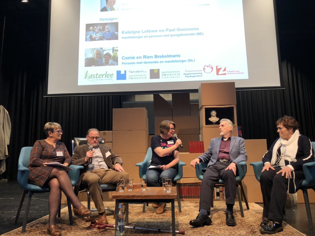 “Ik mag weer Rien zijn” zegt Rien nadat hij diagnose Alzheimer heeft gekregen.
Geef mensen met dementie een stem! Interregionale conferentie Dementievriendelijk Vlaanderen en Noord-Brabant <a href="/wijzijnzet/">Zet</a> @ECDementieVl @EcdOlivier <a href="/Brabant/">Provincie Noord-Brabant</a>