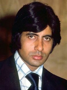 DrDBhasin's tweet image. भारतीय सिनेजगत के महानायक माने जाने वाले @SrBachchan को फ़िल्म जगतमें काम करते हुए 50वर्ष पूरे हुएहैं।ऐंग्री यंगमैन की भूमिकासे लेकर आजतक उनकी अनेकों भूमिकाएँ लम्बे समय याद रहेंगी।वे 77वर्षीय अमिताभ आजभी जिस तरह सक्रियहैं वह प्रेरकहै।हार्दिक बधाई व शुभकामनाएँ। #50YearsofBachchan