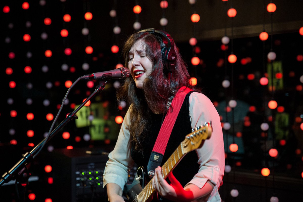 Today, @lucydacus dropped a brand new song titled "Fool's Gold" via @matadorrecords. During her recent visit to KEXP, we recorded her performing it in our studio - read about the single and watch via the KEXP Premiere: http://ow.ly/Mfrr50x4JW7 .
📷: Elizabeth Crook