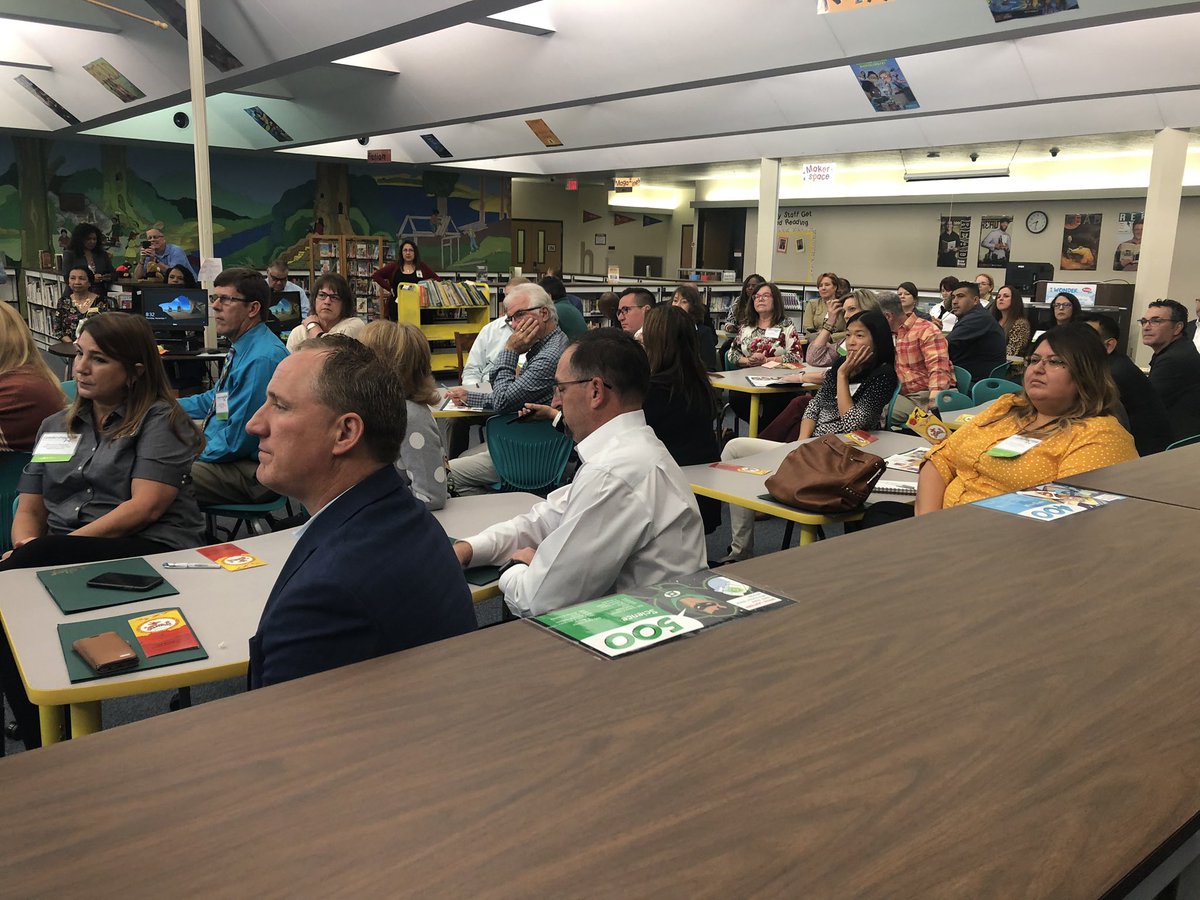 AliefISD's tweet photo. #LeadershipTASB is off to a great start! Follow us through out the day as we share their trip around Alief!
@tasbnews @tasbevents @PetroskyPirates @PetroskyLibrary https://t.co/ZLlMOHNhOu