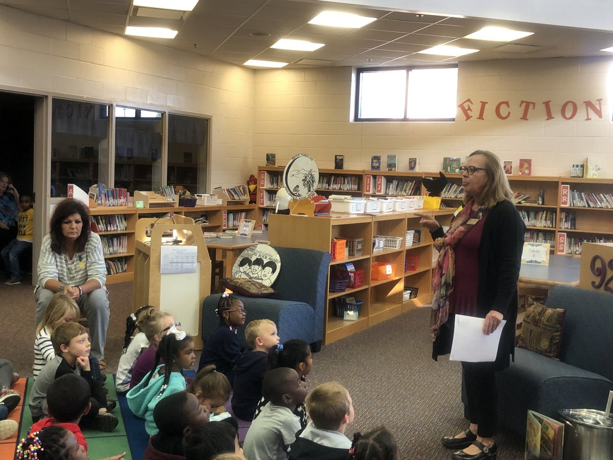 BealebBeth's tweet image. We are participating with Jody Gable, Director of Children Services, from the Public Library. for the program Read for Record. We have a count of 87 to add to the world who is reading this book today. #matbulldogs #GWD50 #readfortherecord