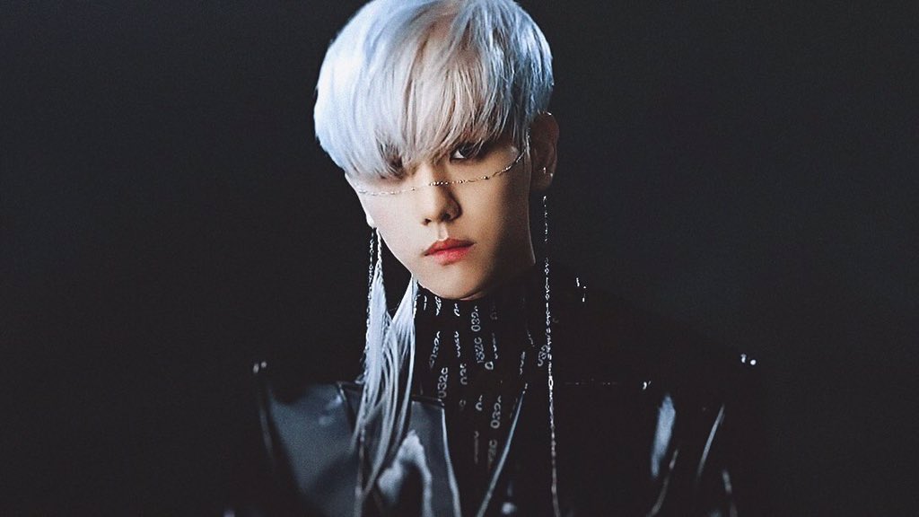 xiumystique's tweet image. Baekhyun in Monster is not really Baekhyun but Baëkhyùn.

#ObsessedWithEXO #CODE1248 #EXO #EXOonearewe #EXODEUX #EXOISCOMING #OBSESSION
@weareoneEXO @exoonearewe