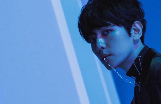 xiumystique's tweet image. Baekhyun in Monster is not really Baekhyun but Baëkhyùn.

#ObsessedWithEXO #CODE1248 #EXO #EXOonearewe #EXODEUX #EXOISCOMING #OBSESSION
@weareoneEXO @exoonearewe