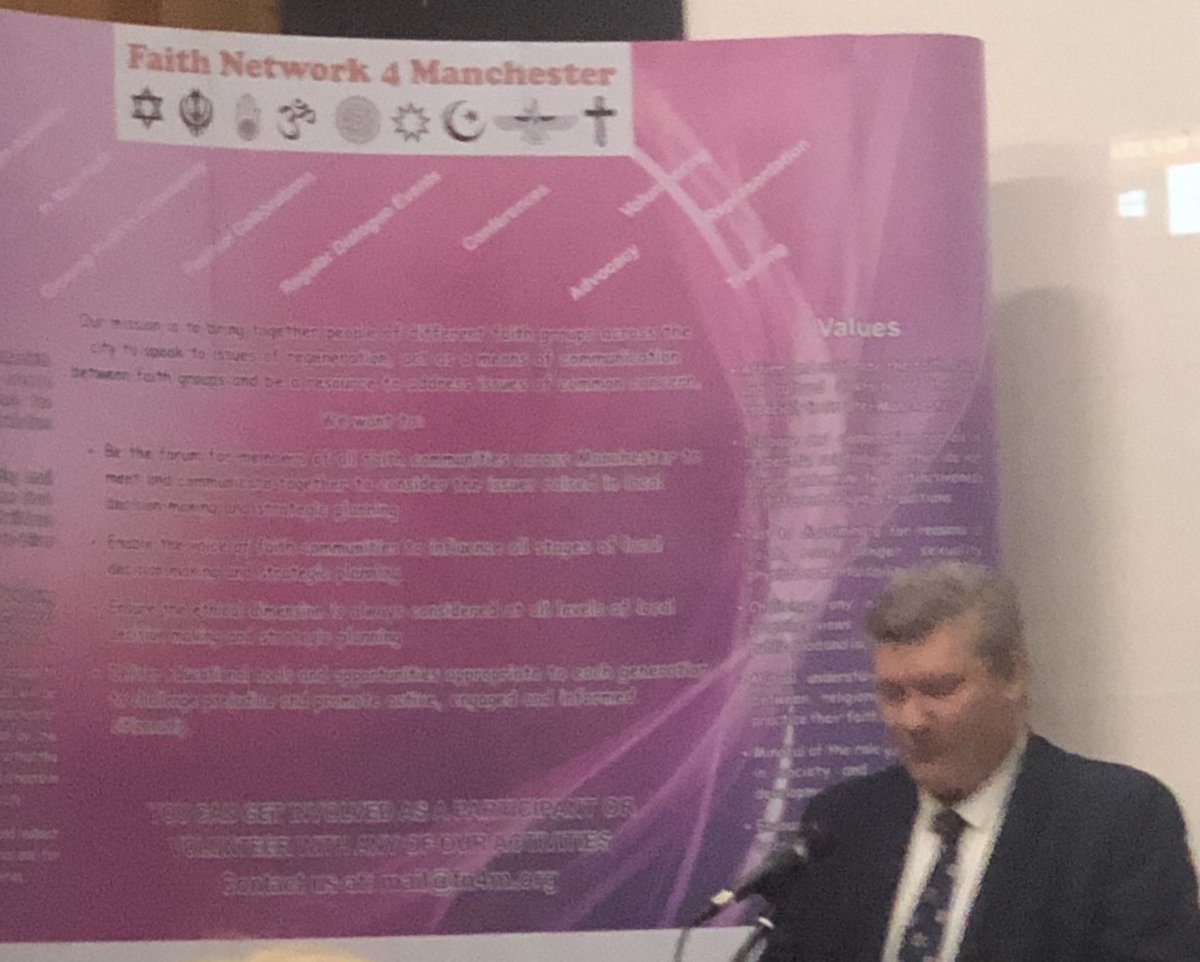 ElinorMChohan's tweet image. Instead of looking for flaws in the presentations/ beliefs of others we should focus on their strengths  Dialogue brings about a transformative third space @jamesdholt @FN4M #SREConference